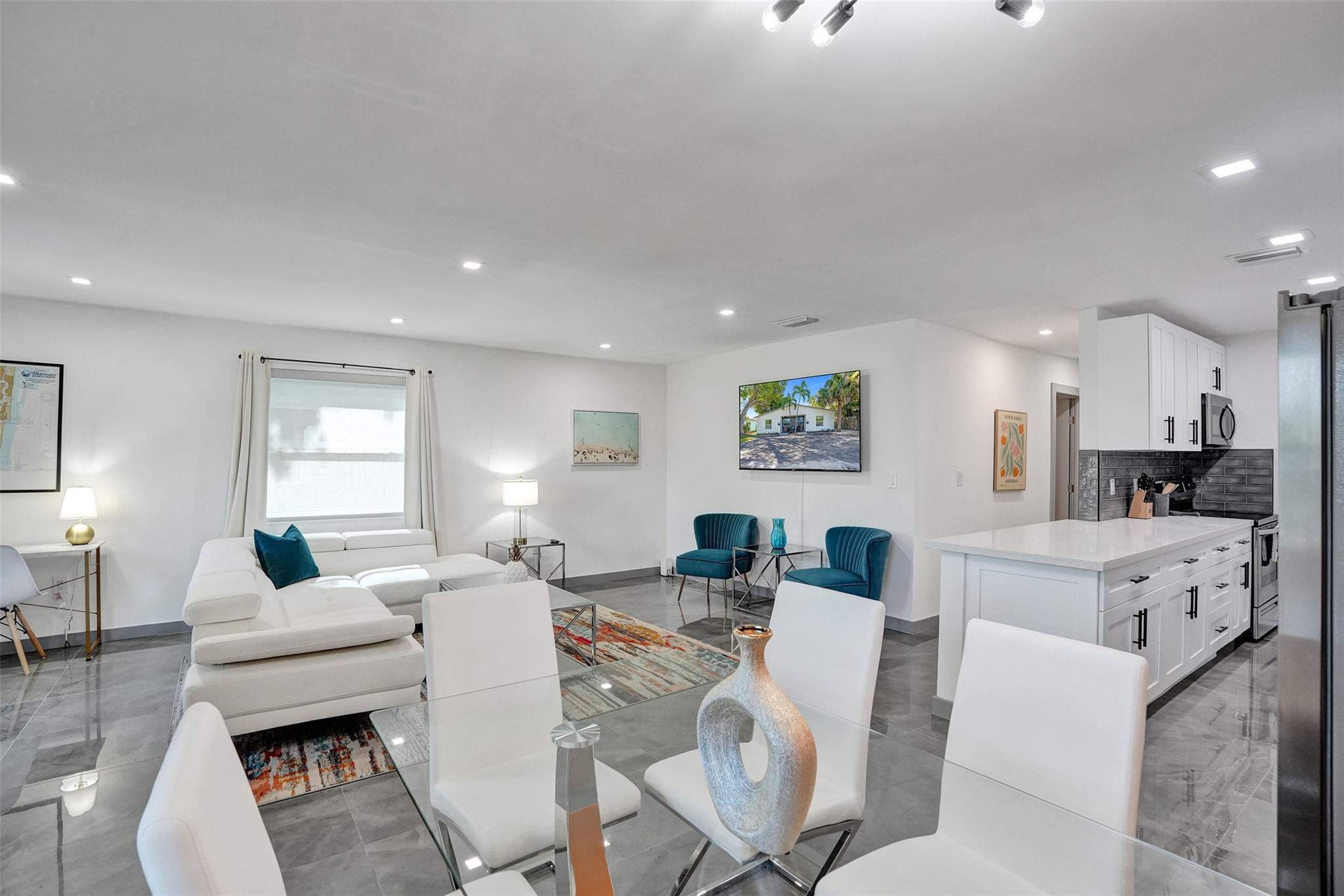 Mandarin Isle Add 69-13 B - Residential Lease