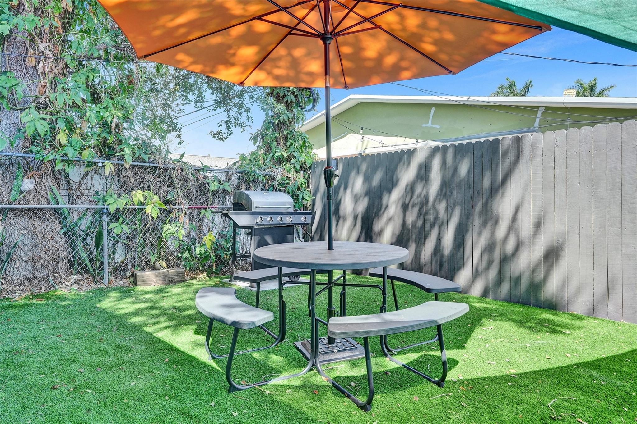 Mandarin Isle Add 69-13 B - Residential Lease