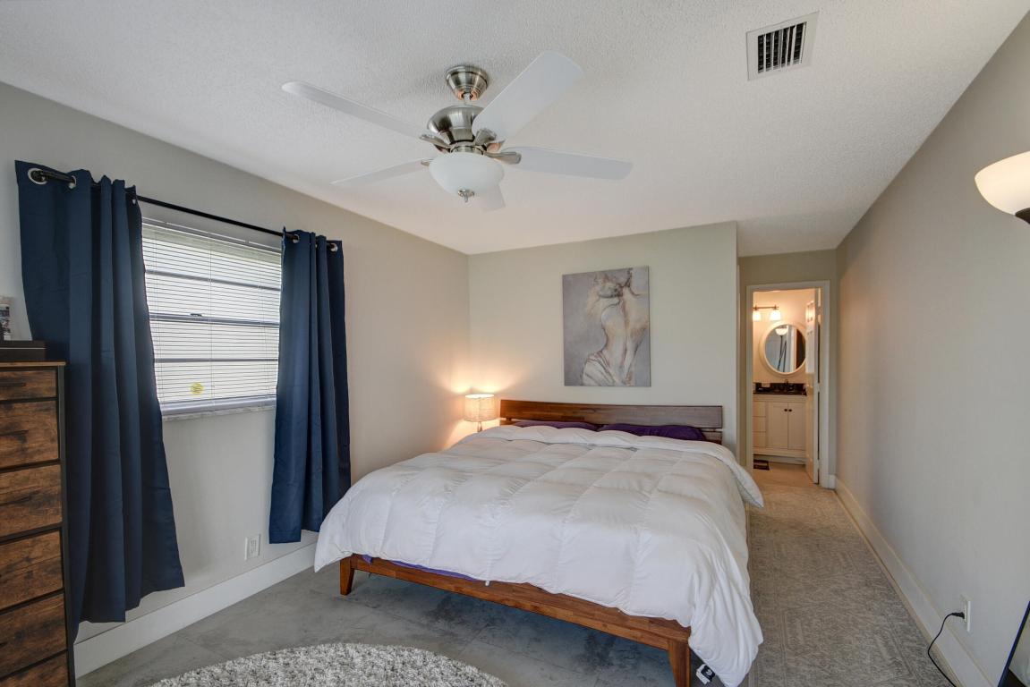 PALM BEACH LEISUREVILLE SEC 9 - Residential