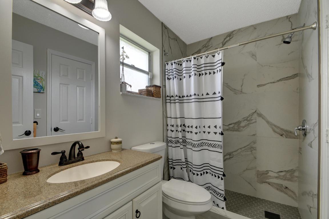 PALM BEACH LEISUREVILLE SEC 9 - Residential