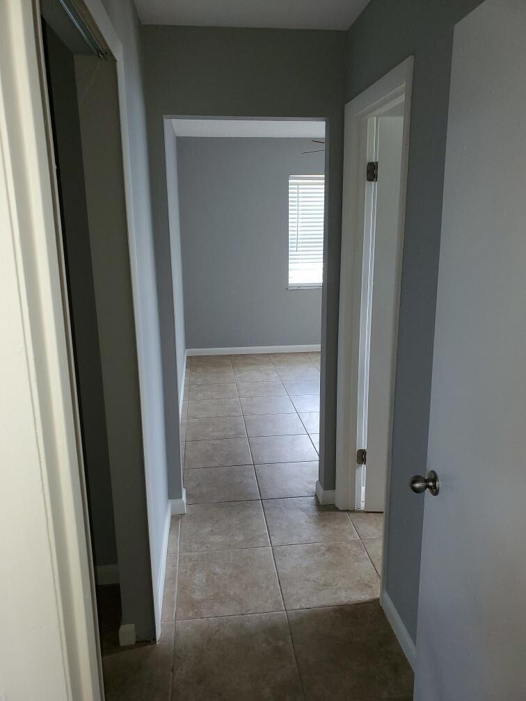 EASTRIDGE ESTATES - Residential Lease