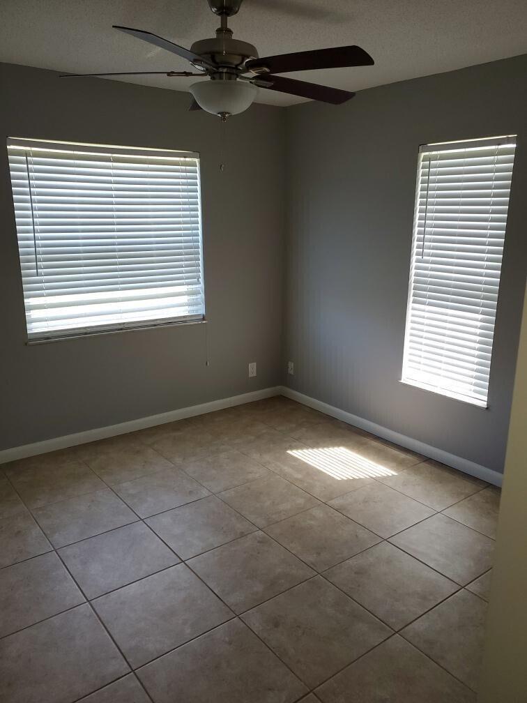 EASTRIDGE ESTATES - Residential Lease