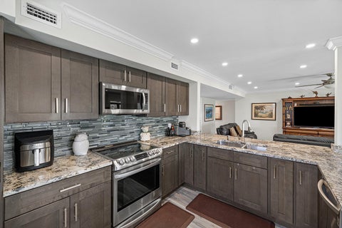 Tiny photo for 3717 Quail Ridge Drive N #Bobwhite B, Boynton Beach, FL 33436 (MLS # B26090697)