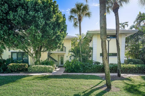 Tiny photo for 3717 Quail Ridge Drive N #Bobwhite B, Boynton Beach, FL 33436 (MLS # B26090697)