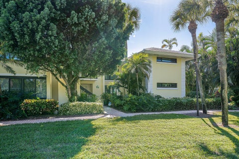 Tiny photo for 3717 Quail Ridge Drive N #Bobwhite B, Boynton Beach, FL 33436 (MLS # B26090697)