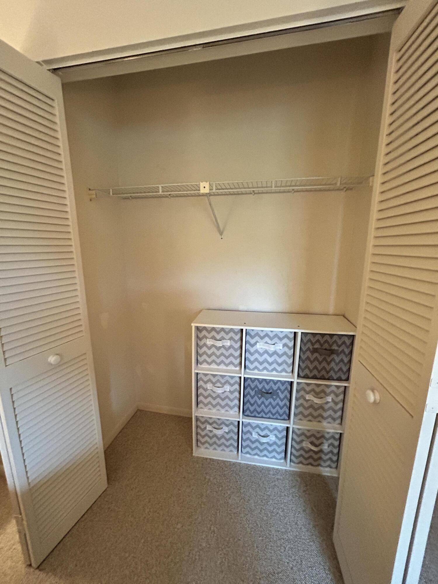 TWIN LAKES SOUTH & TOWN VILLAS CONDO - Residential