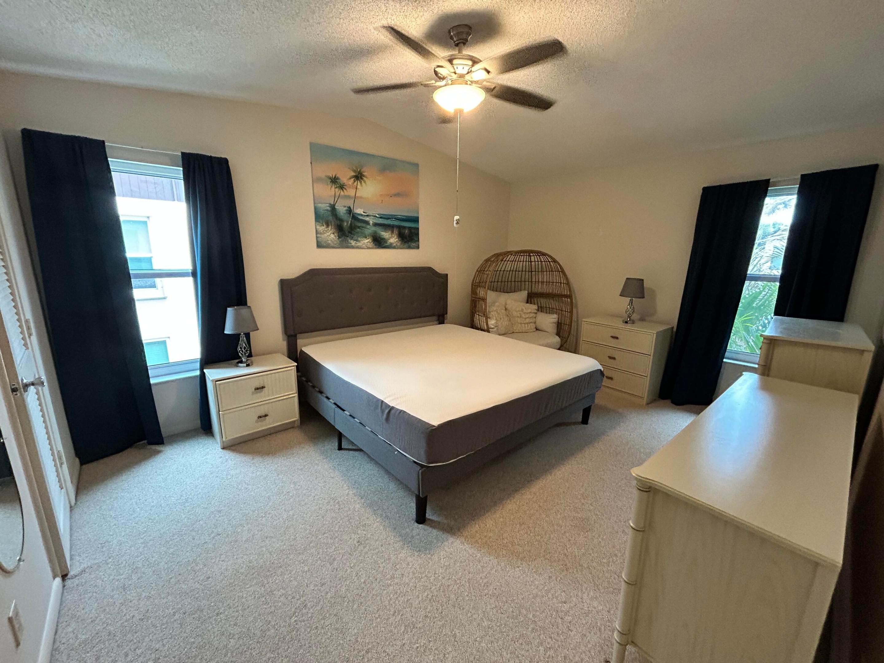 TWIN LAKES SOUTH & TOWN VILLAS CONDO - Residential