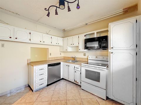 Tiny photo for 5935 Del Lago Circle #108, Sunrise, FL 33313 (MLS # F10554810)