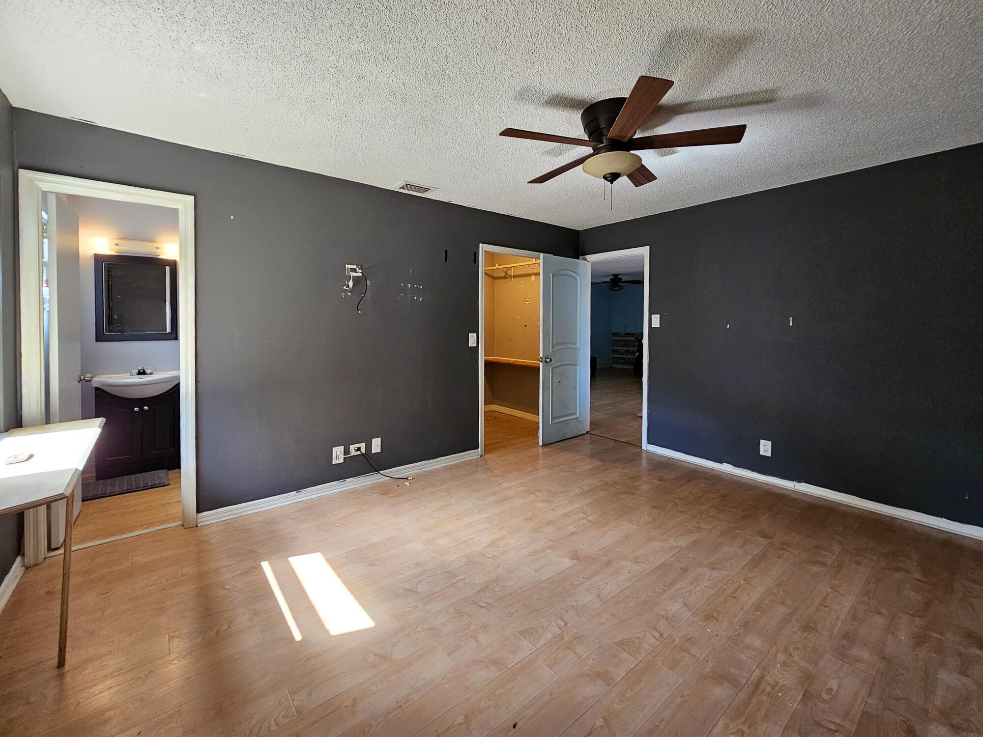 PORT ST LUCIE SECTION 13 - Residential