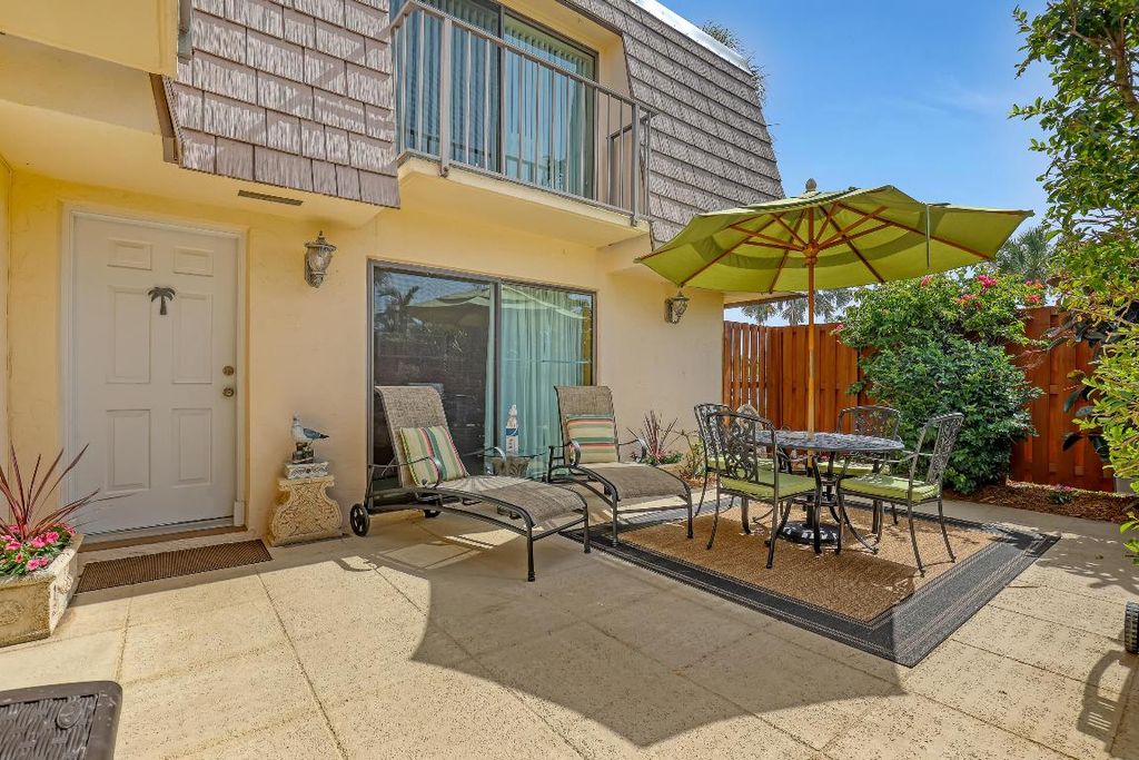 Photo of 131 Ocean Cove Drive, Jupiter, FL 33477 (MLS # R11109950)