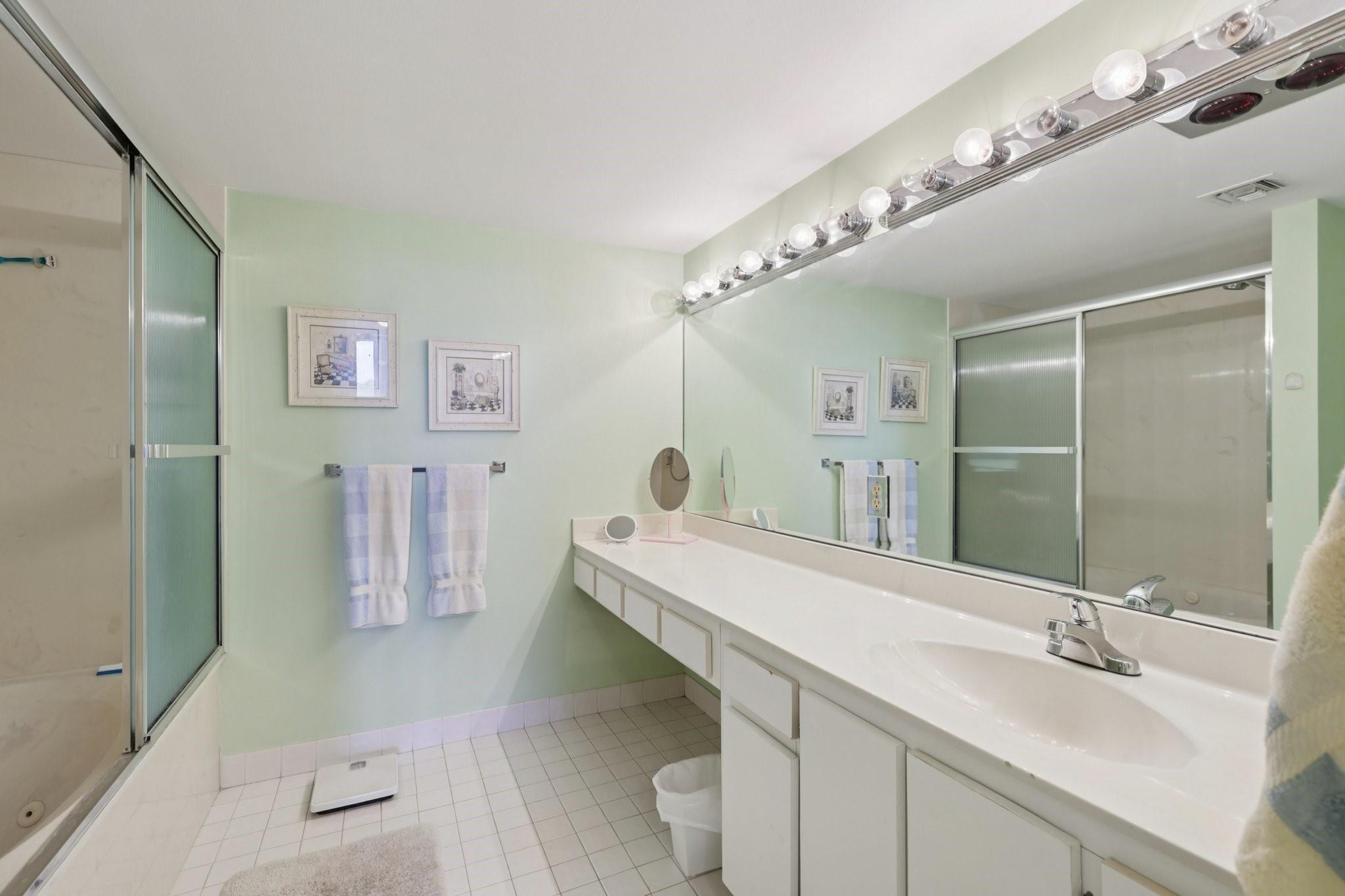 Palm-Aire Country Club - Residential