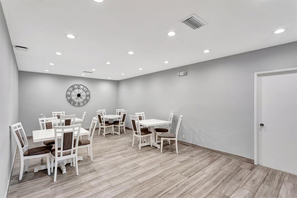 Palm-Aire Country Club - Residential