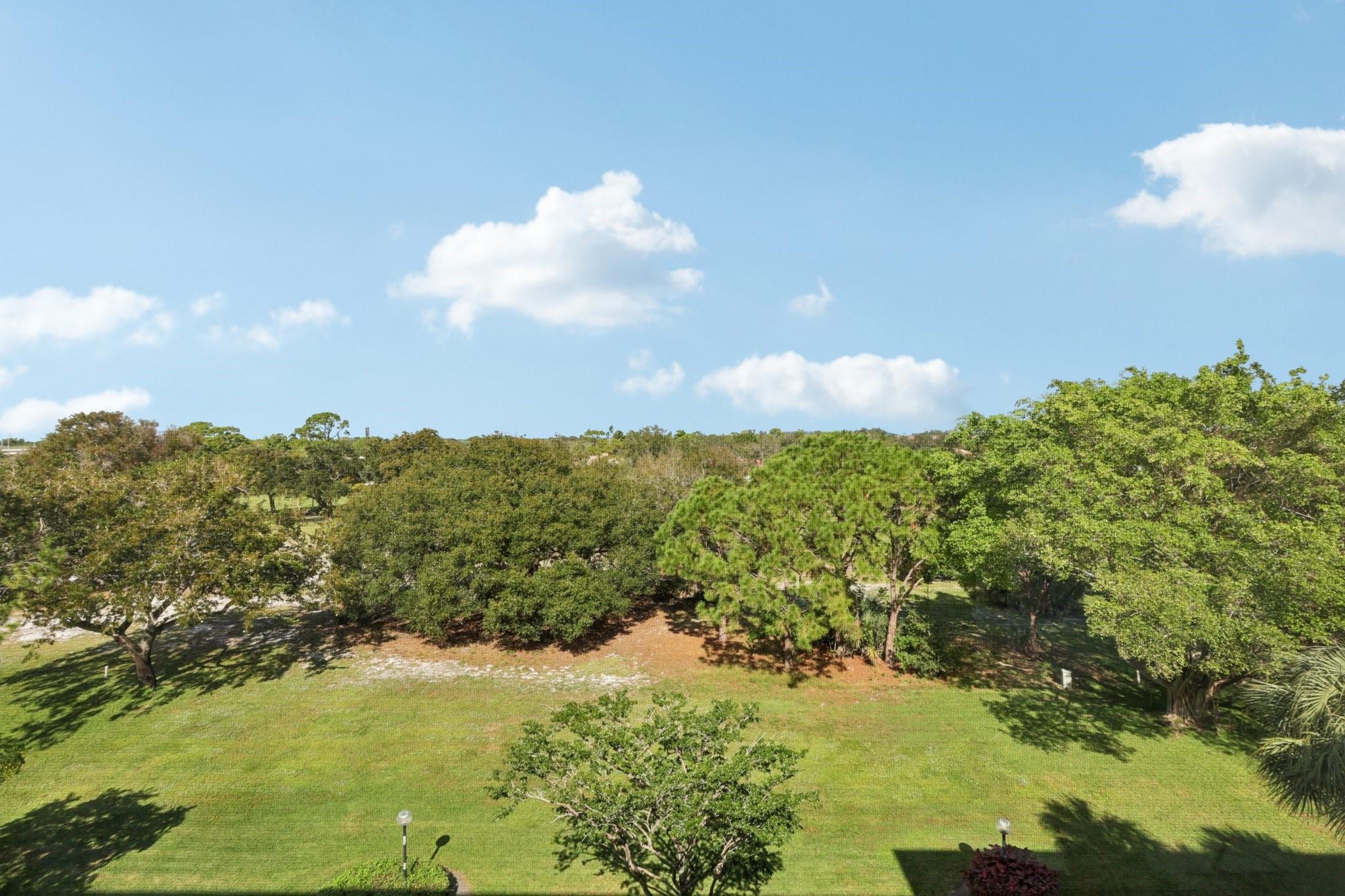 Palm-Aire Country Club - Residential