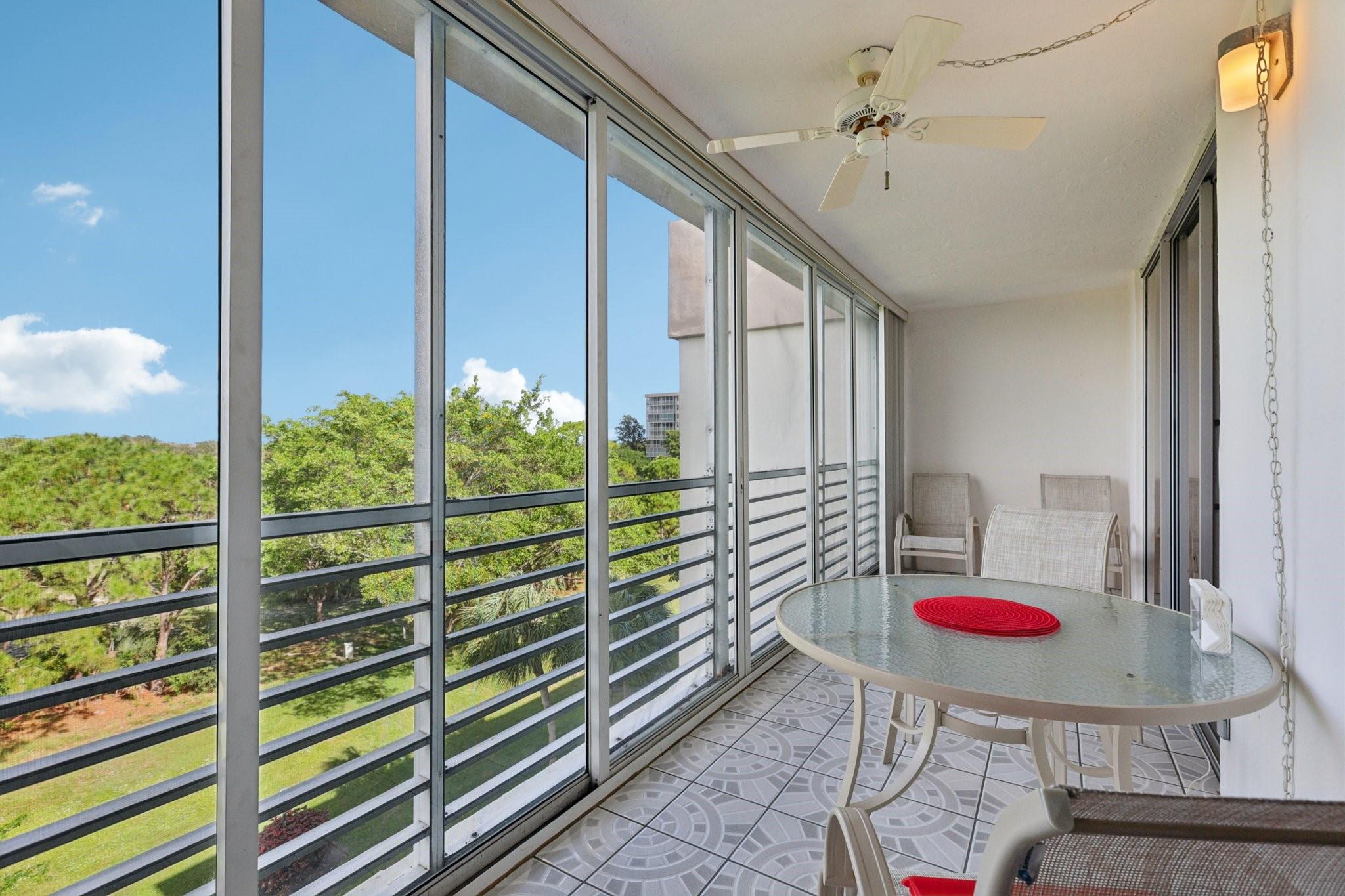 Palm-Aire Country Club - Residential