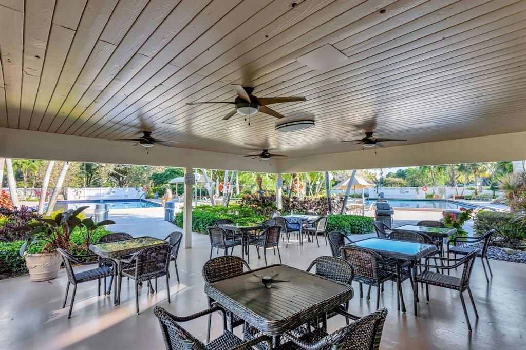 Palm-Aire Country Club - Residential