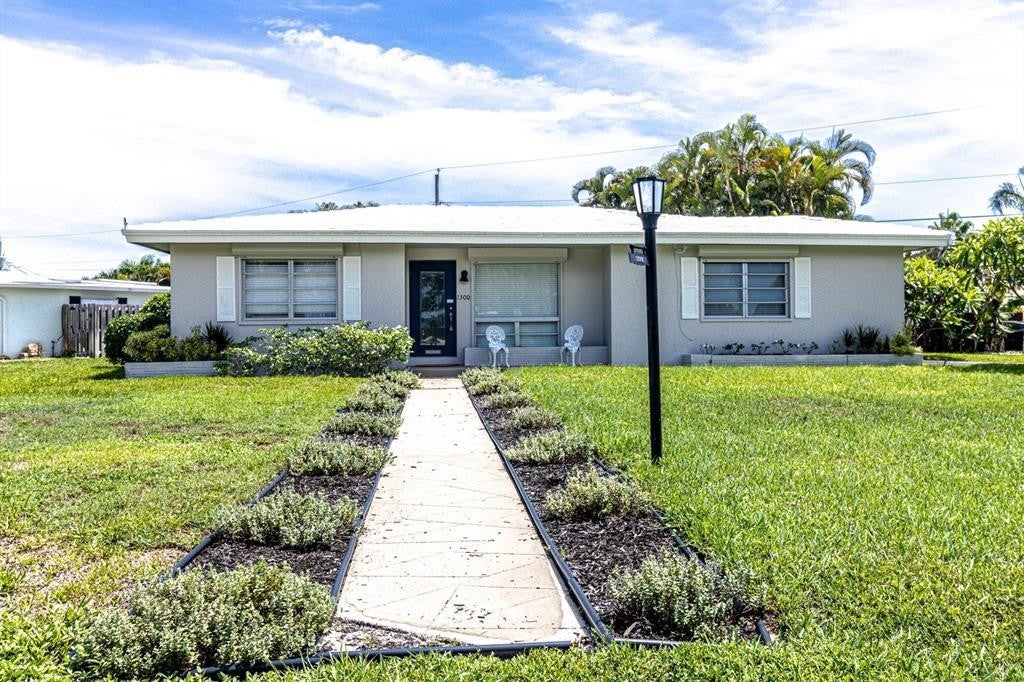 Photo of 1300 SE 7TH Court, Deerfield Beach, FL 33441 (MLS # B26079467)