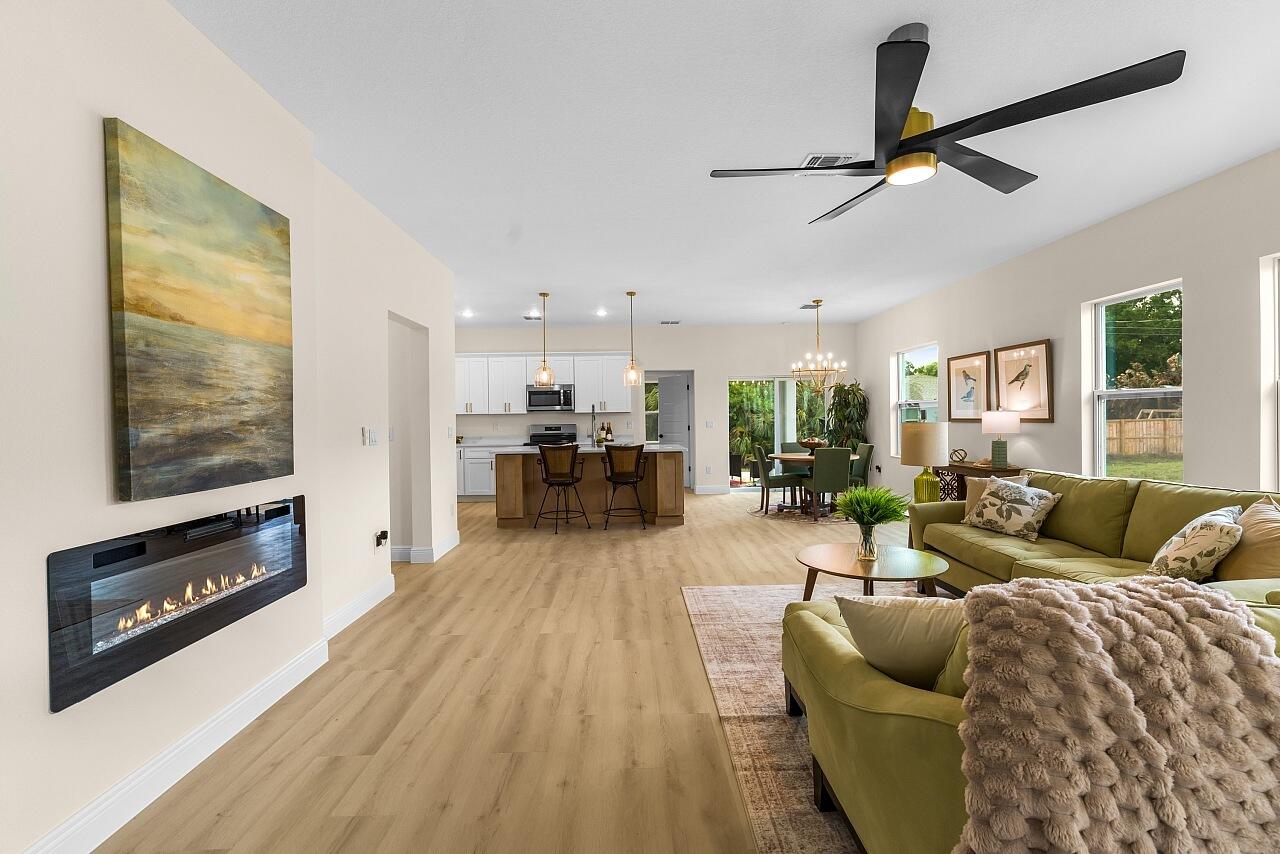 VERO LAKE ESTATES UNIT I - Residential