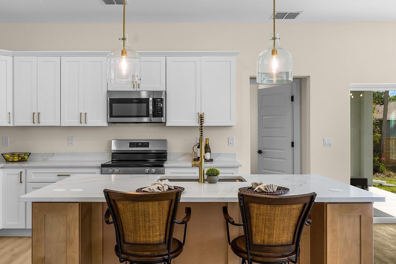 VERO LAKE ESTATES UNIT I - Residential