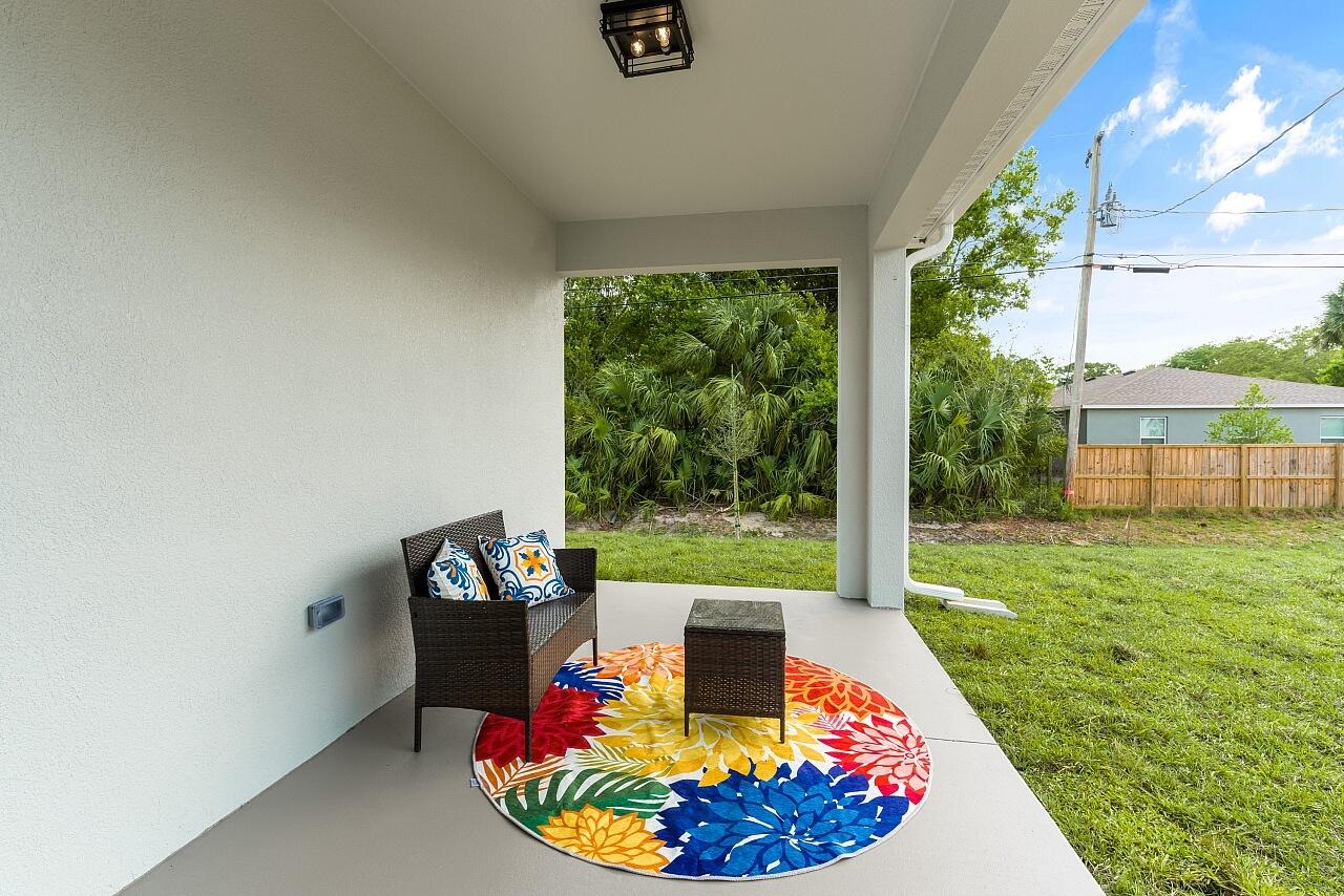 VERO LAKE ESTATES UNIT I - Residential