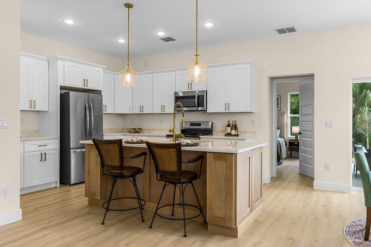 VERO LAKE ESTATES UNIT I - Residential