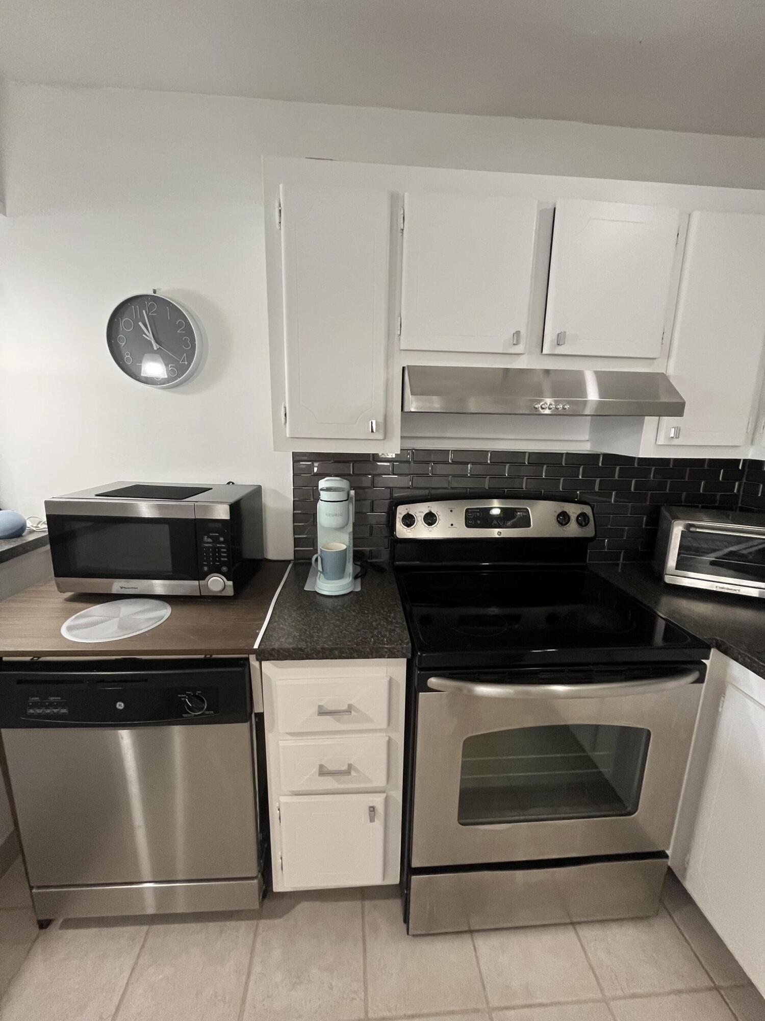 KINGS POINT - Residential