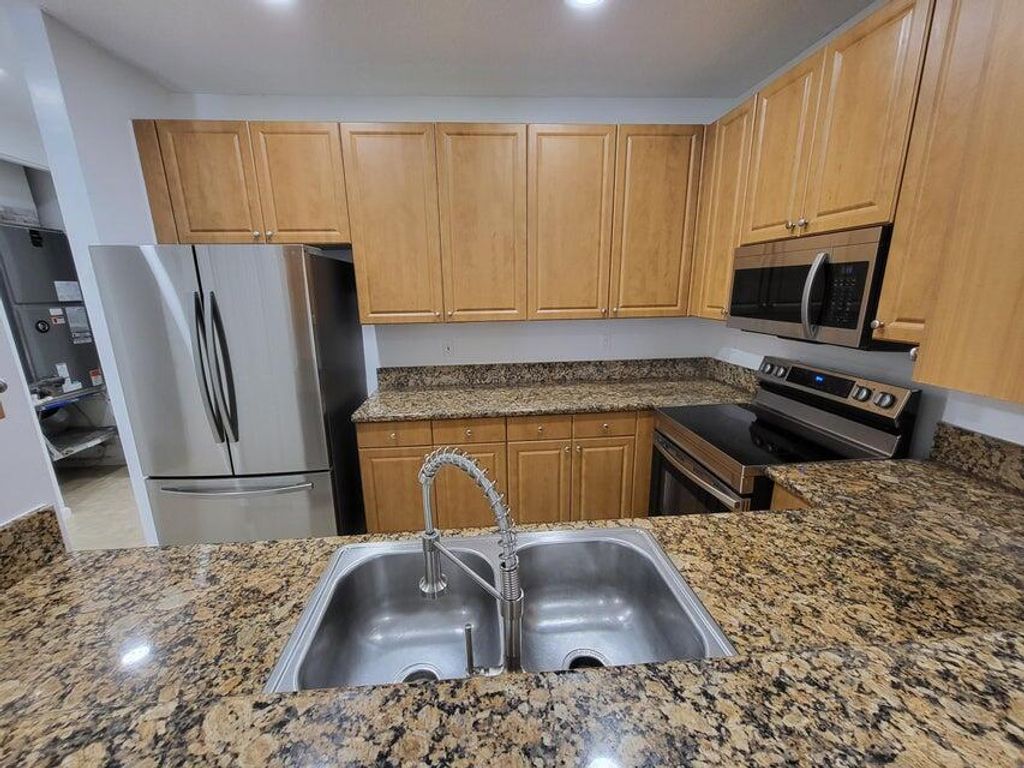 Photo of 1282 Via De Fossi, Boynton Beach, FL 33426 (MLS # R11008790)