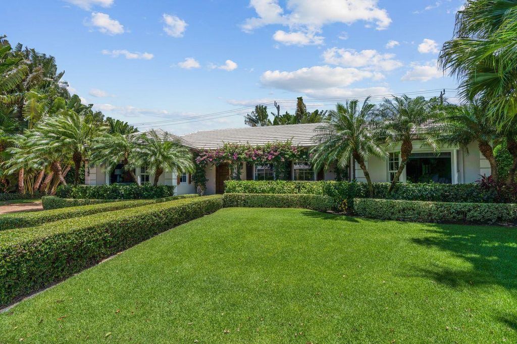 Photo of 265 List Road, Palm Beach, FL 33480 (MLS # R10947807)