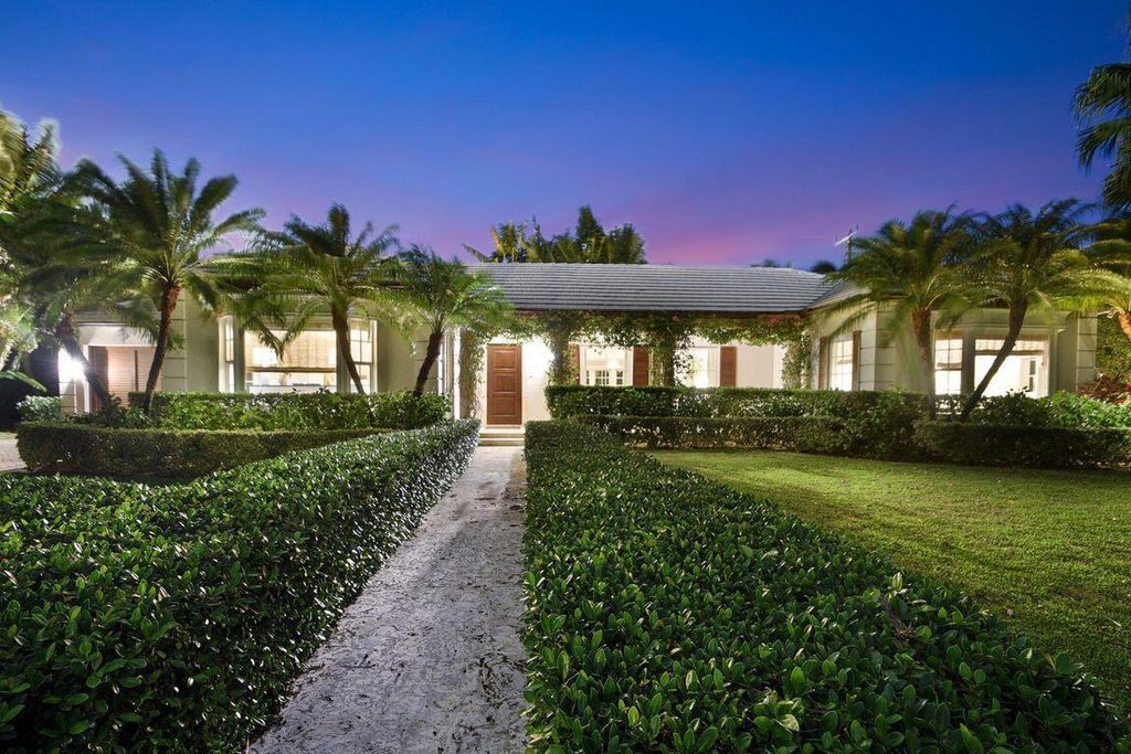 Photo of 265 List Road, Palm Beach, FL 33480 (MLS # R10947807)