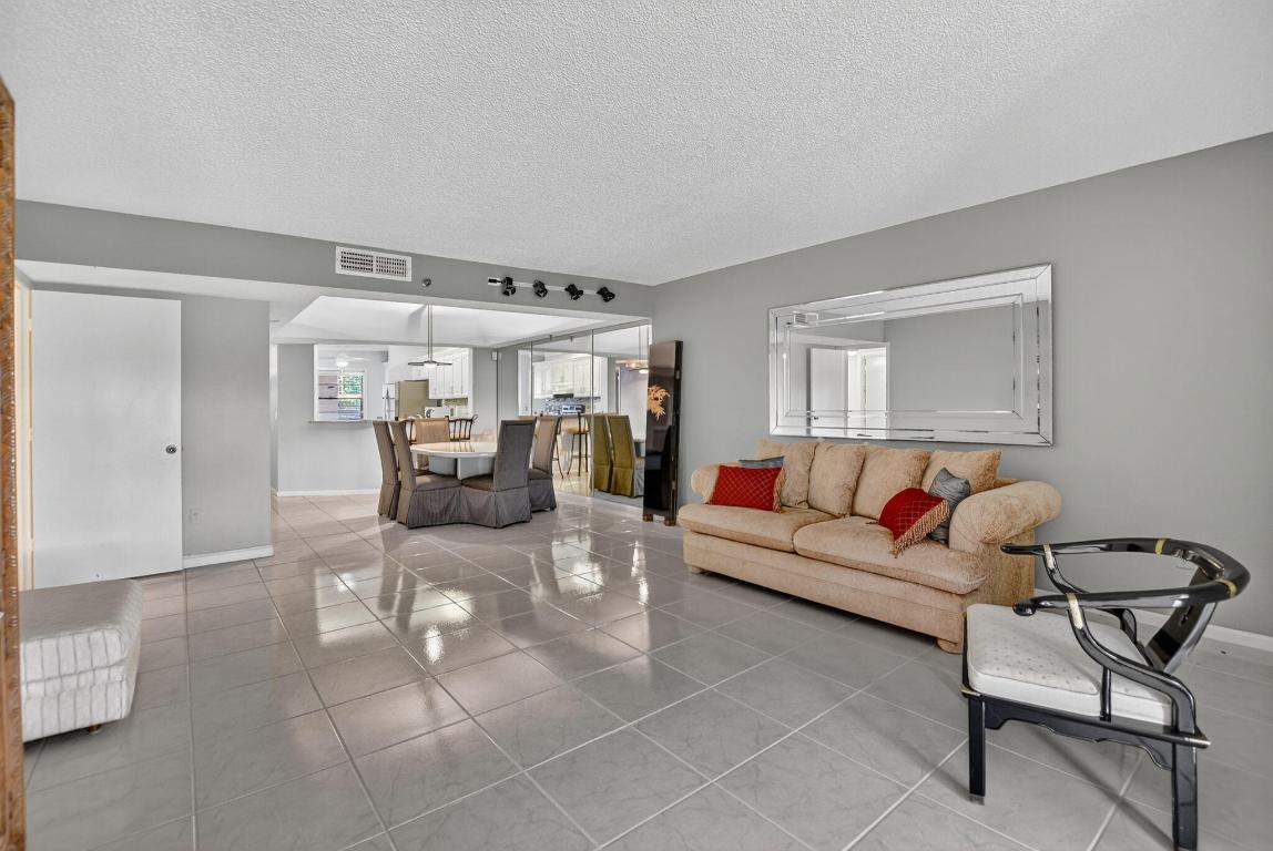 PATIOS OF BOCA BARWOOD - Residential