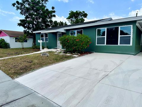 Single Family Residence in Riviera Beach FL 1237 25th Street St 1.jpg