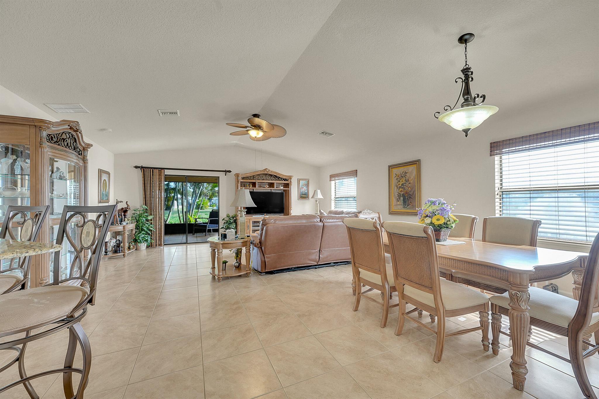 SPANISH LAKES ONE LEASEHO - Residential