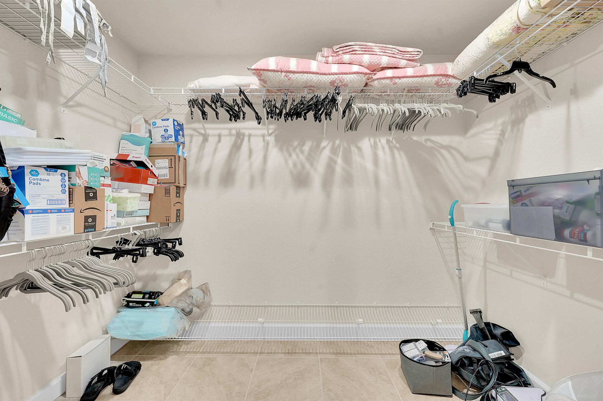 SPANISH LAKES ONE LEASEHO - Residential