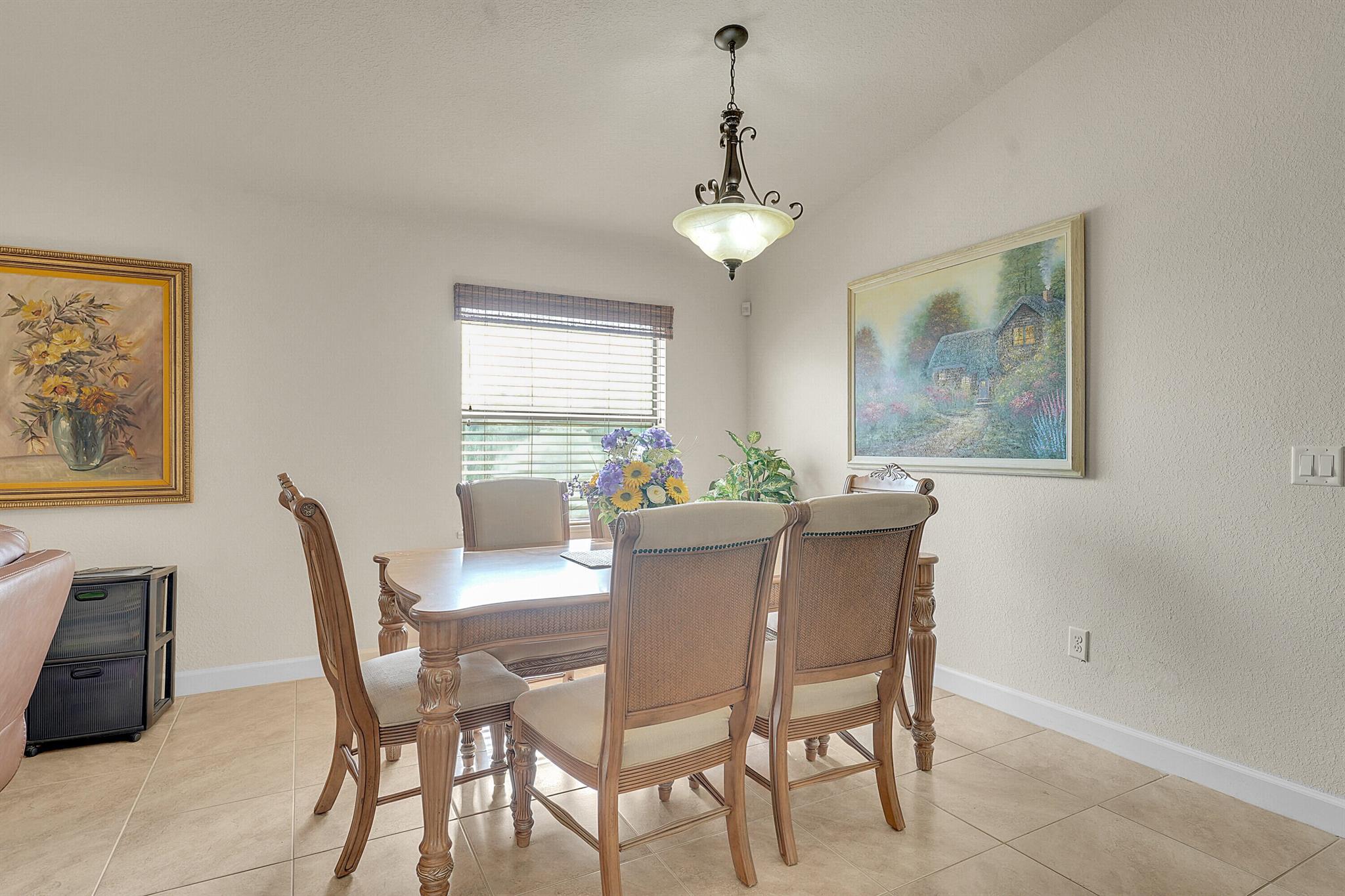 SPANISH LAKES ONE LEASEHO - Residential