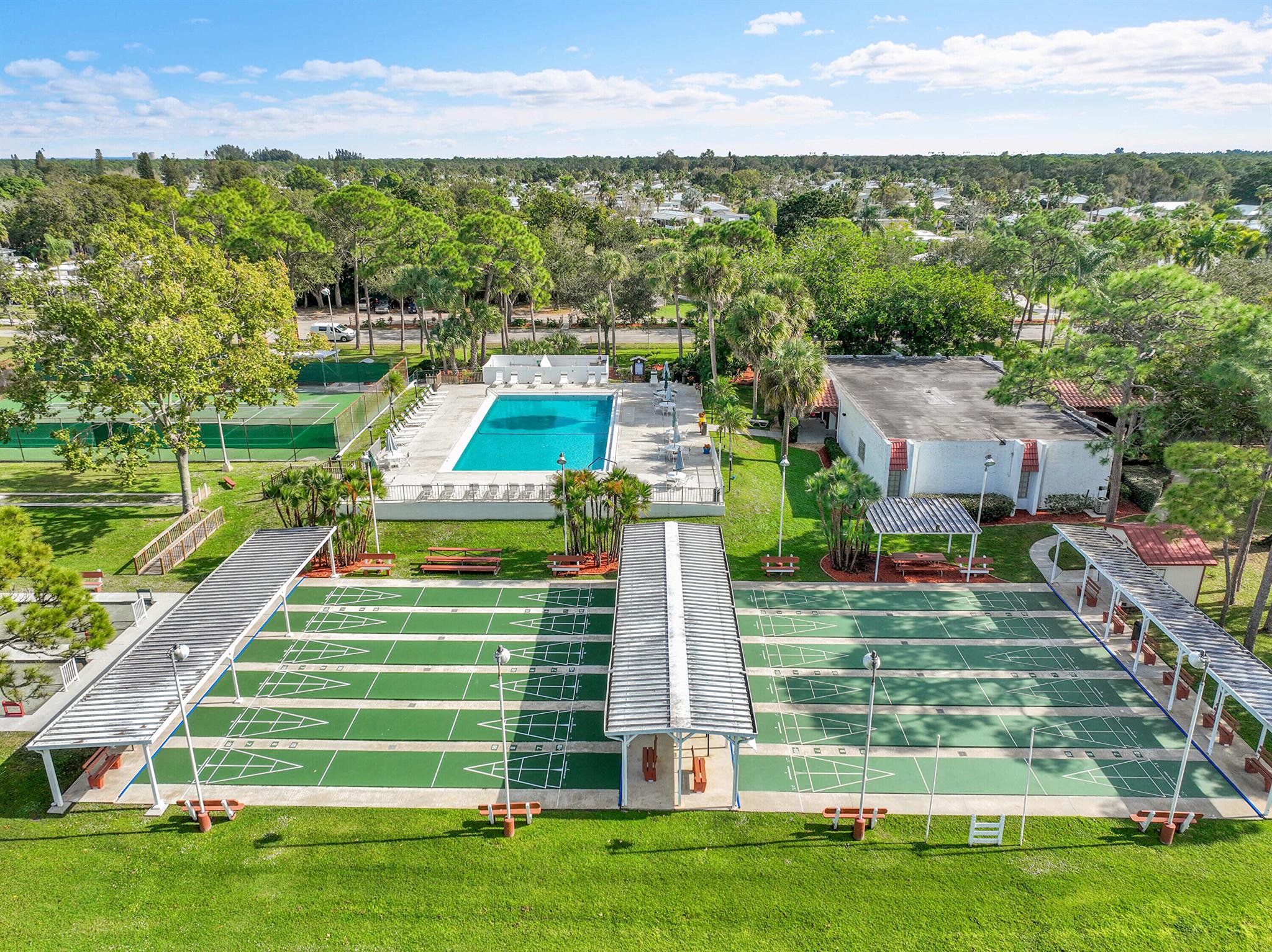 SPANISH LAKES ONE LEASEHO - Residential