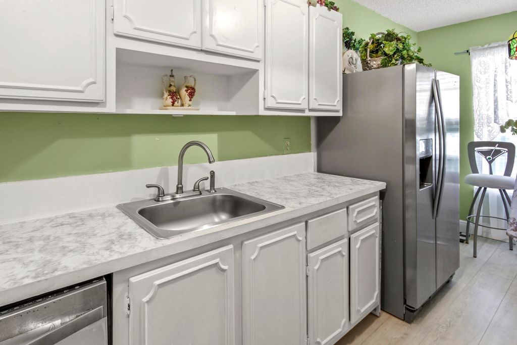 Photo of 2501 Red Hibiscus Boulevard #201, Delray Beach, FL 33445 (MLS # B26014164)