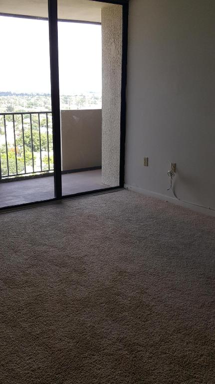 PALM BEACH HOUSE CONDO - Residential Lease