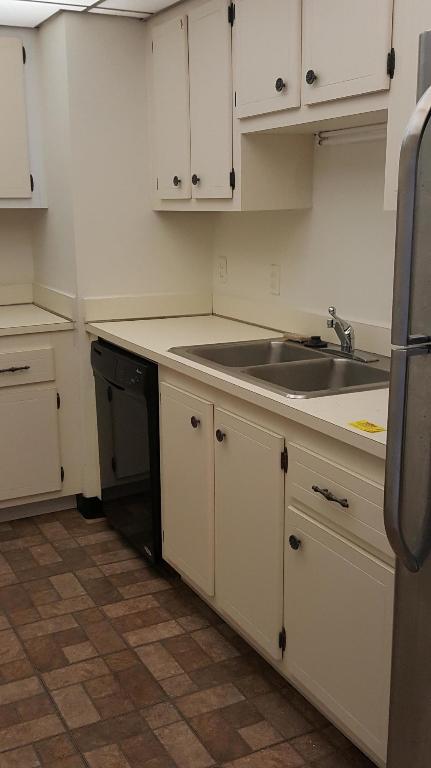 PALM BEACH HOUSE CONDO - Residential Lease