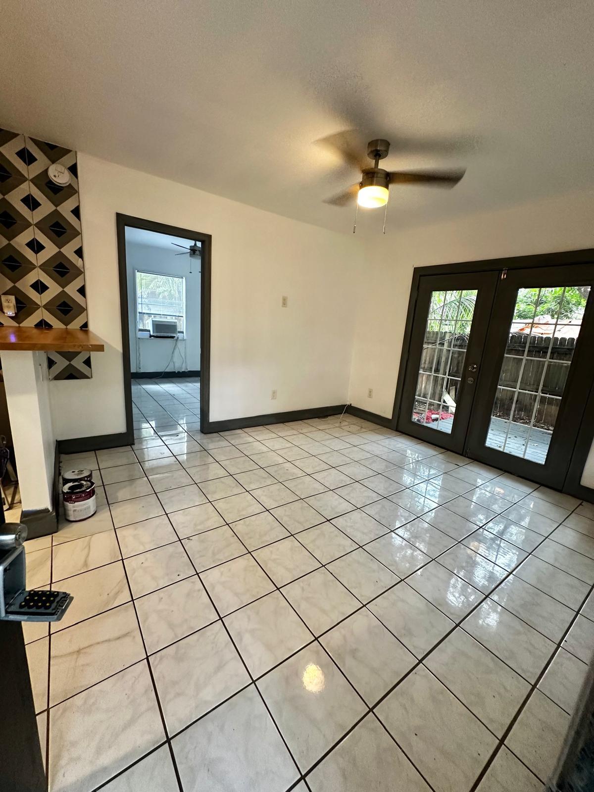 HIBISCUS GARDENS - Residential Lease