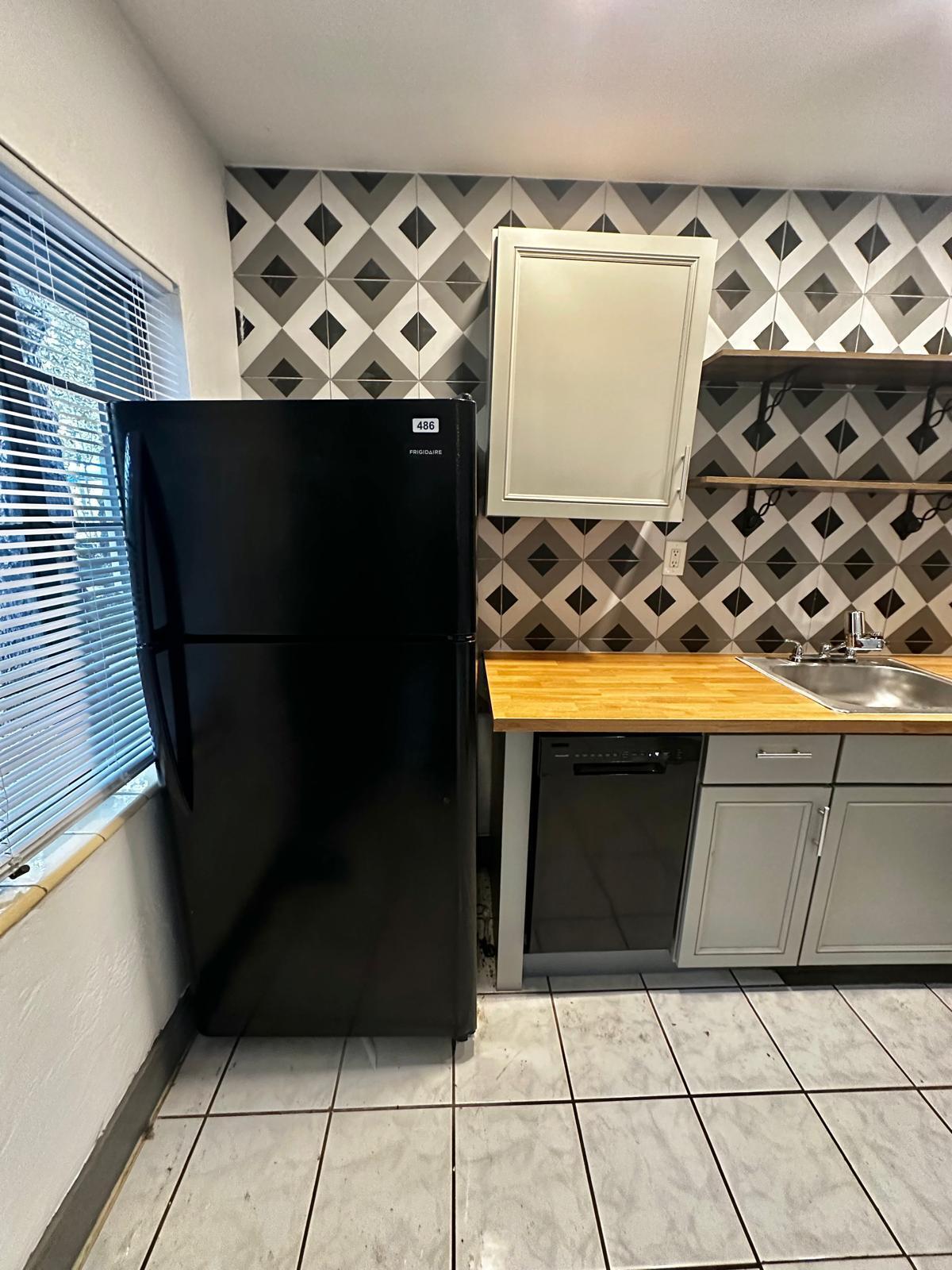 HIBISCUS GARDENS - Residential Lease