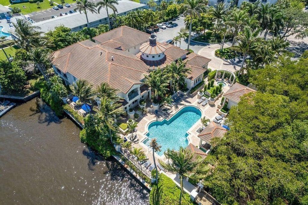Photo of 2103 Tuscany Way #2103, Boynton Beach, FL 33435 (MLS # F10471053)