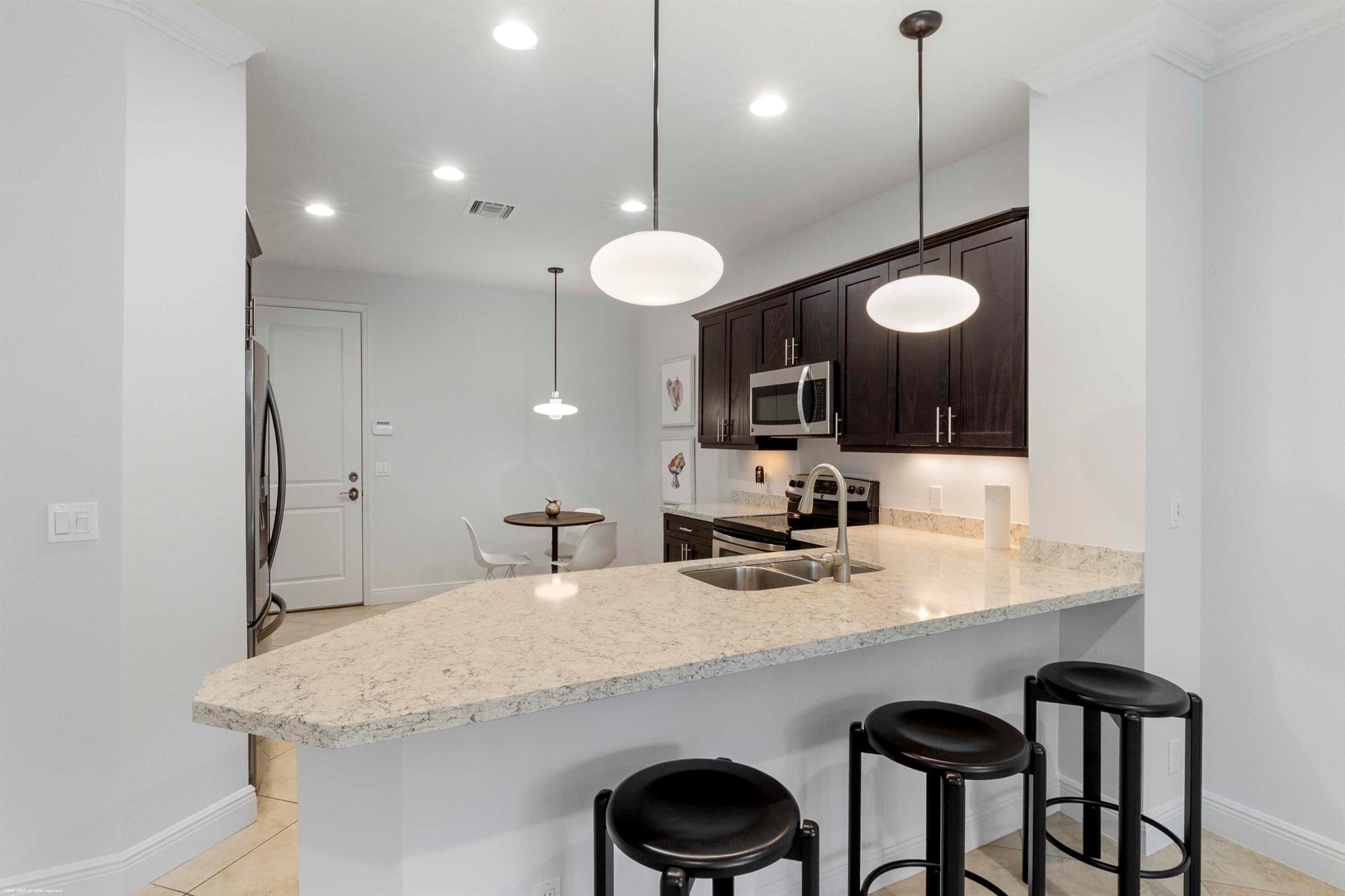 BINKS POINTE - Residential Lease