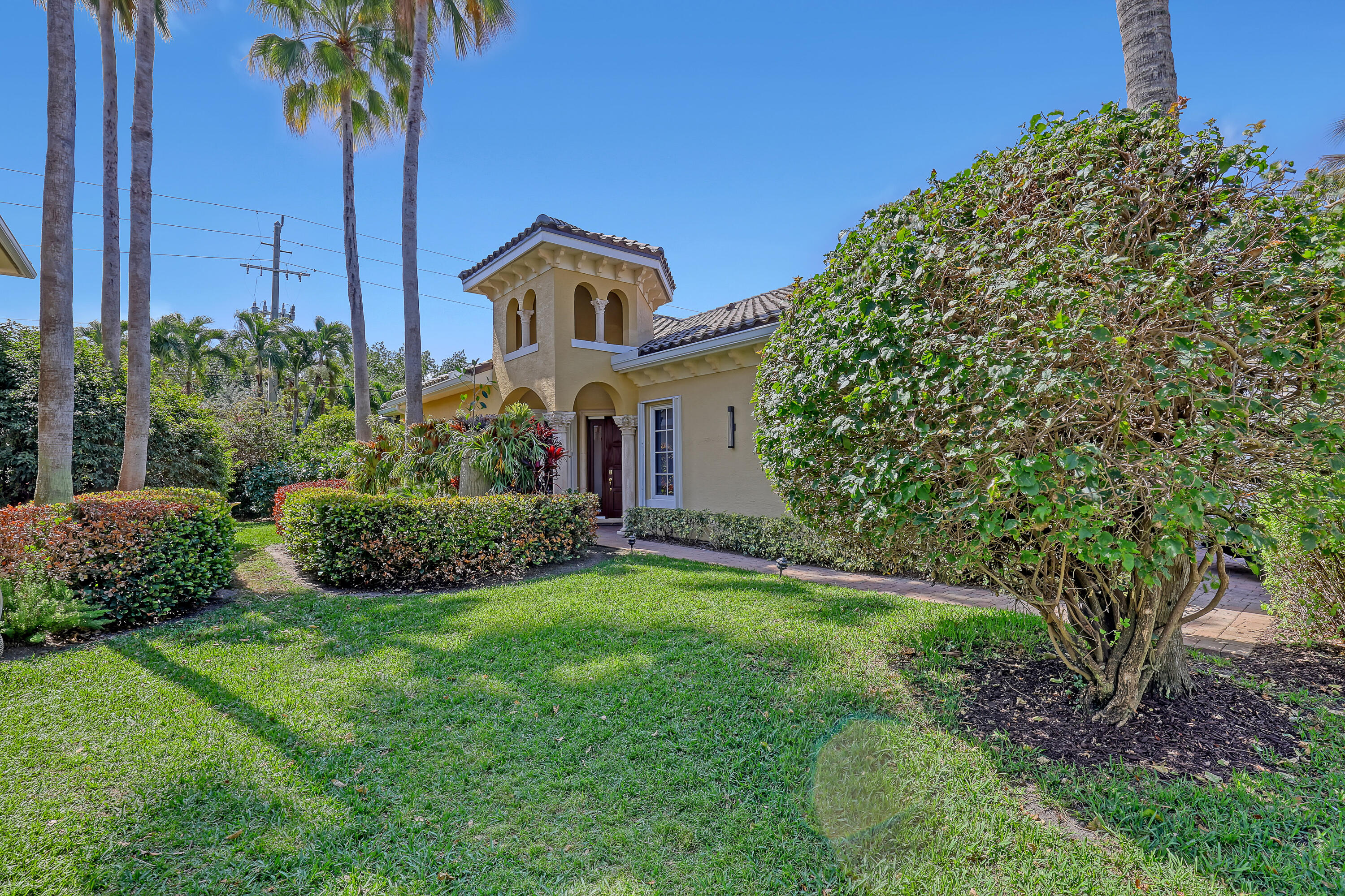 RENAISSANCE PLACE CONDO - Residential