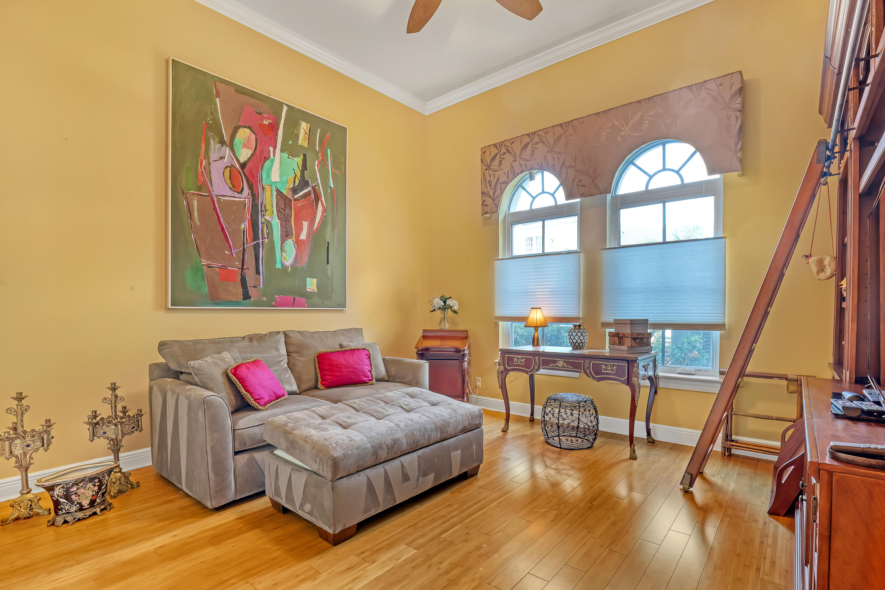 RENAISSANCE PLACE CONDO - Residential