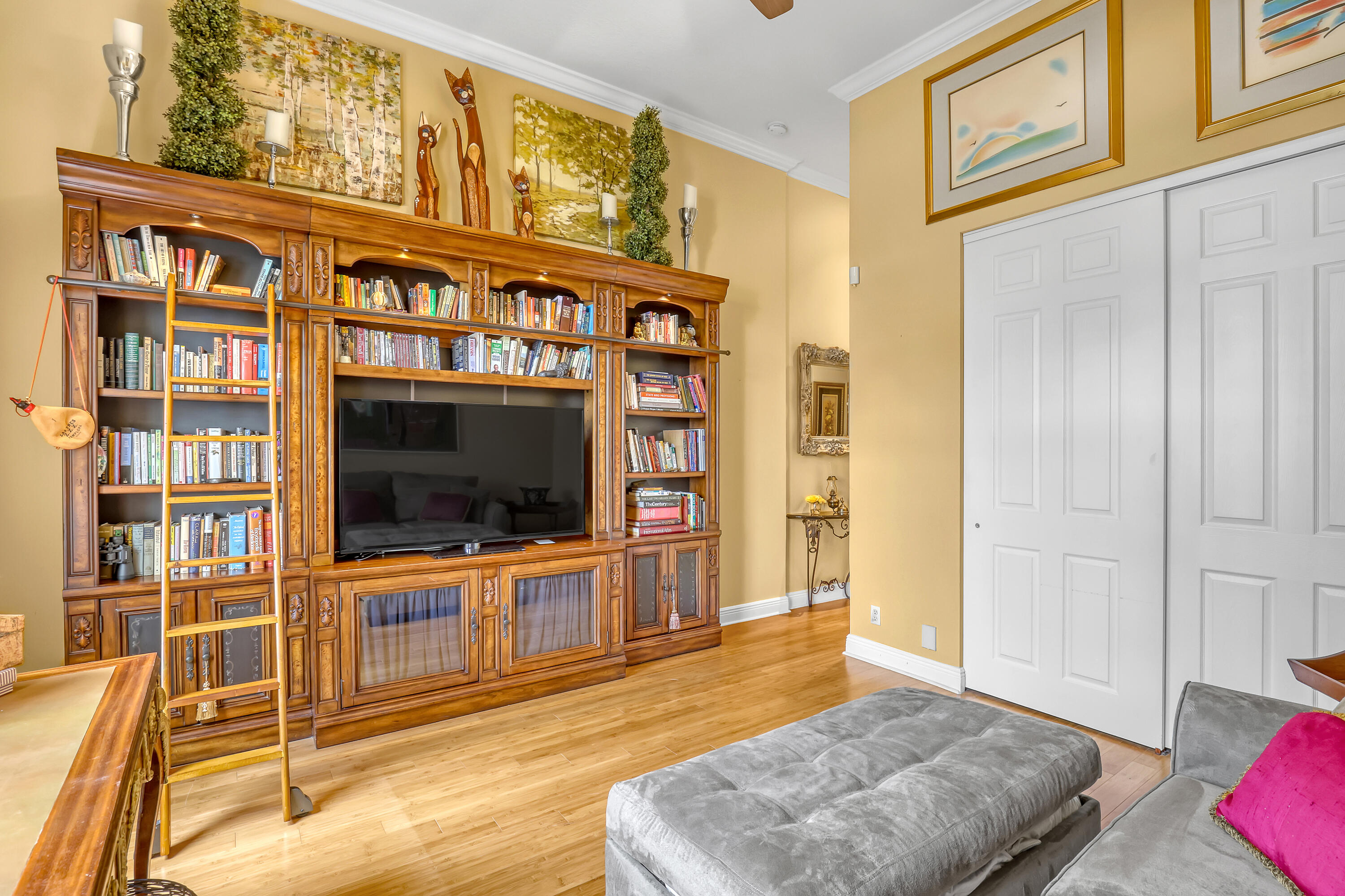 RENAISSANCE PLACE CONDO - Residential