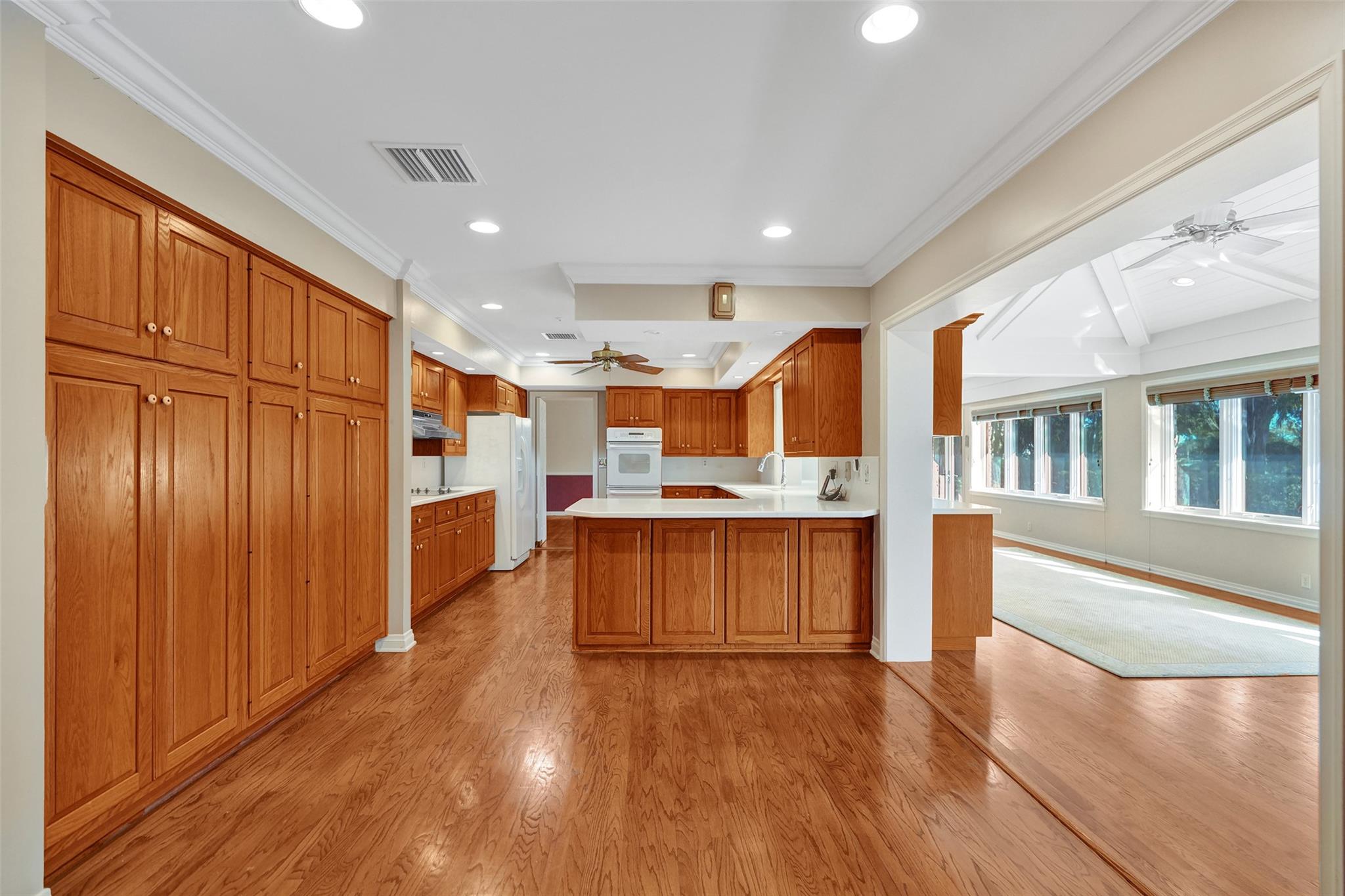 CORAL RIDGE COUNTRY CLUB - Residential