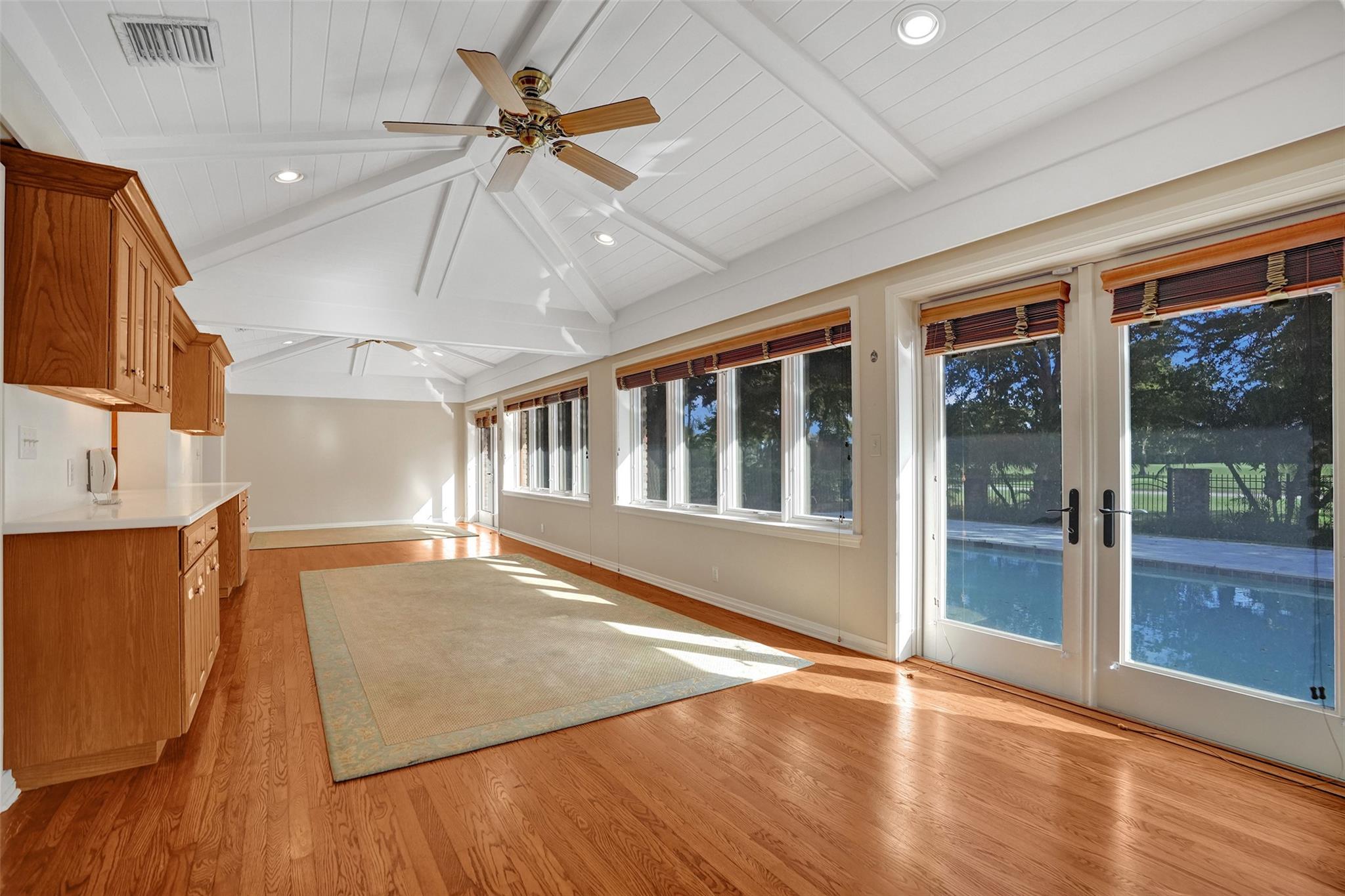 CORAL RIDGE COUNTRY CLUB - Residential