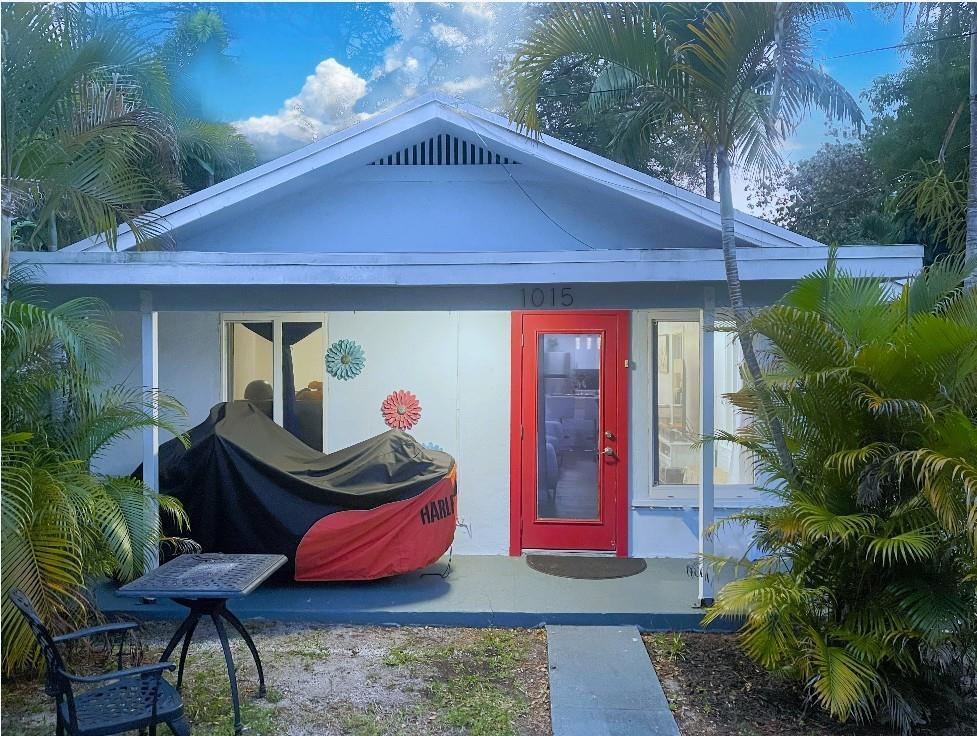 1015 SW 15th Ter