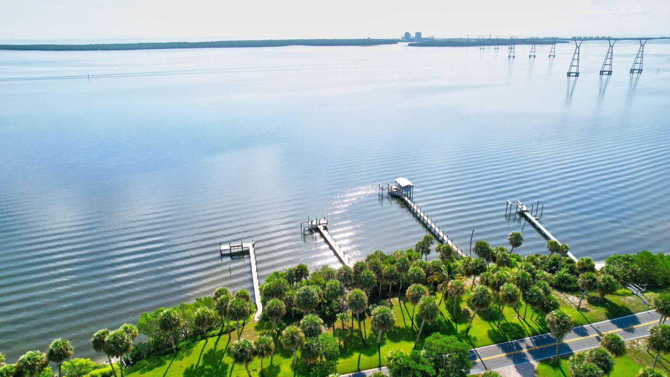 7501 S Indian River Drive