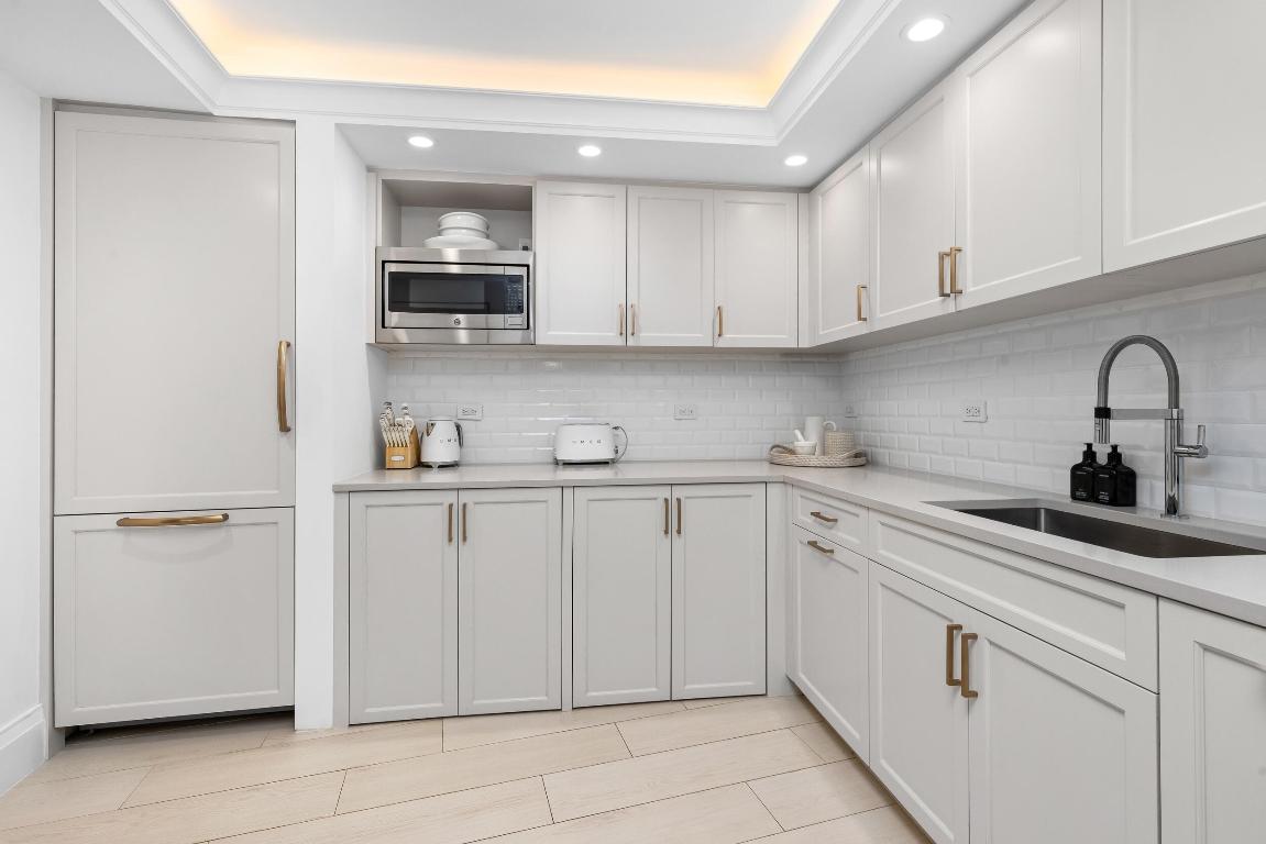 SUN AND SURF ONE HUNDRED AND THIRTY CONDOS - Residential