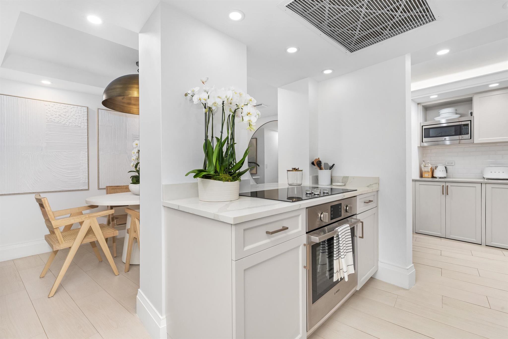 SUN AND SURF ONE HUNDRED - Residential